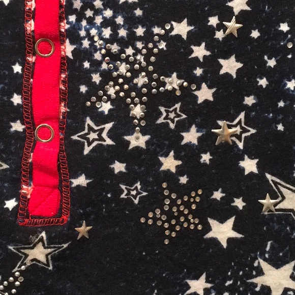 SHORT SLEEVE,RED,WHITE&BLUE GREAT TOP 4TH PERFECT - Picture 2 of 4